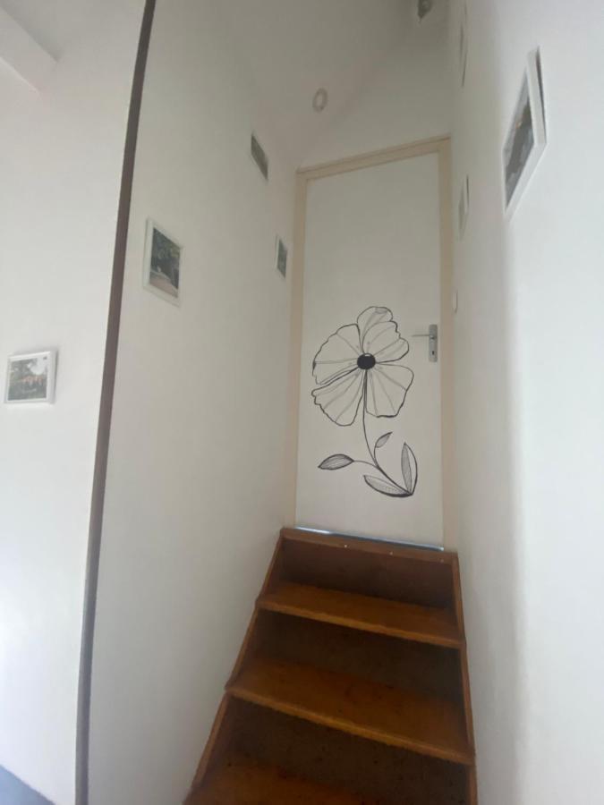 Appartement Village Medieval Parnac  Esterno foto